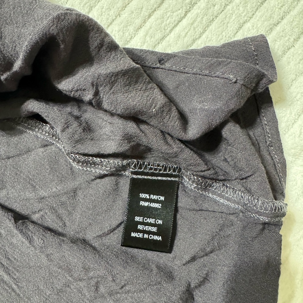 Torrid Dark Gray Sleeveless Top - Picture 5 of 6